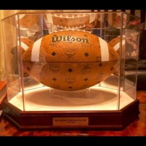 Football display case/does not come with football in pics.